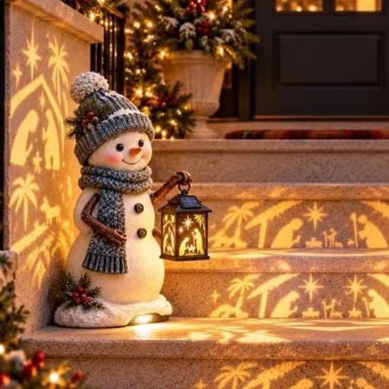 ⛄️🎄Snowman Nativity Glow™ – Solarbetriebene Weihnachts-Stufenleuchte mit Projektion der Heiligen Familie🌙